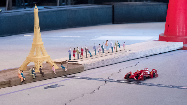 32566792320_508ac70de6_z